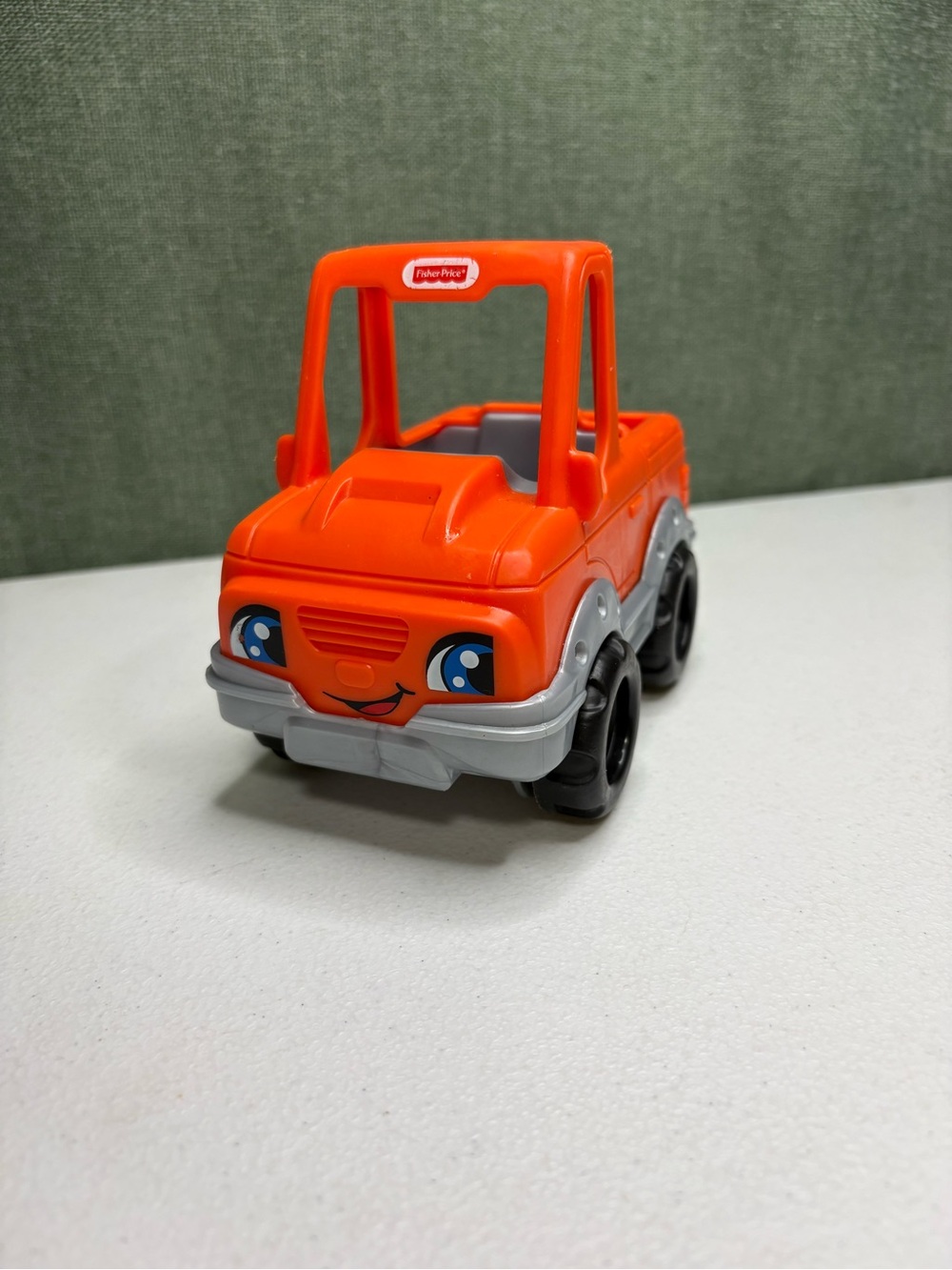 Fisher-Price Little People Help A Friend Pick Up Truck Toy Orange